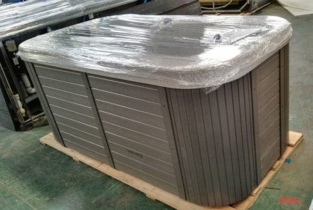 Одноместный гидромассажный бассейн Sunrans SR841 Одноместный гидромассажный бассейн Sunrans SR841